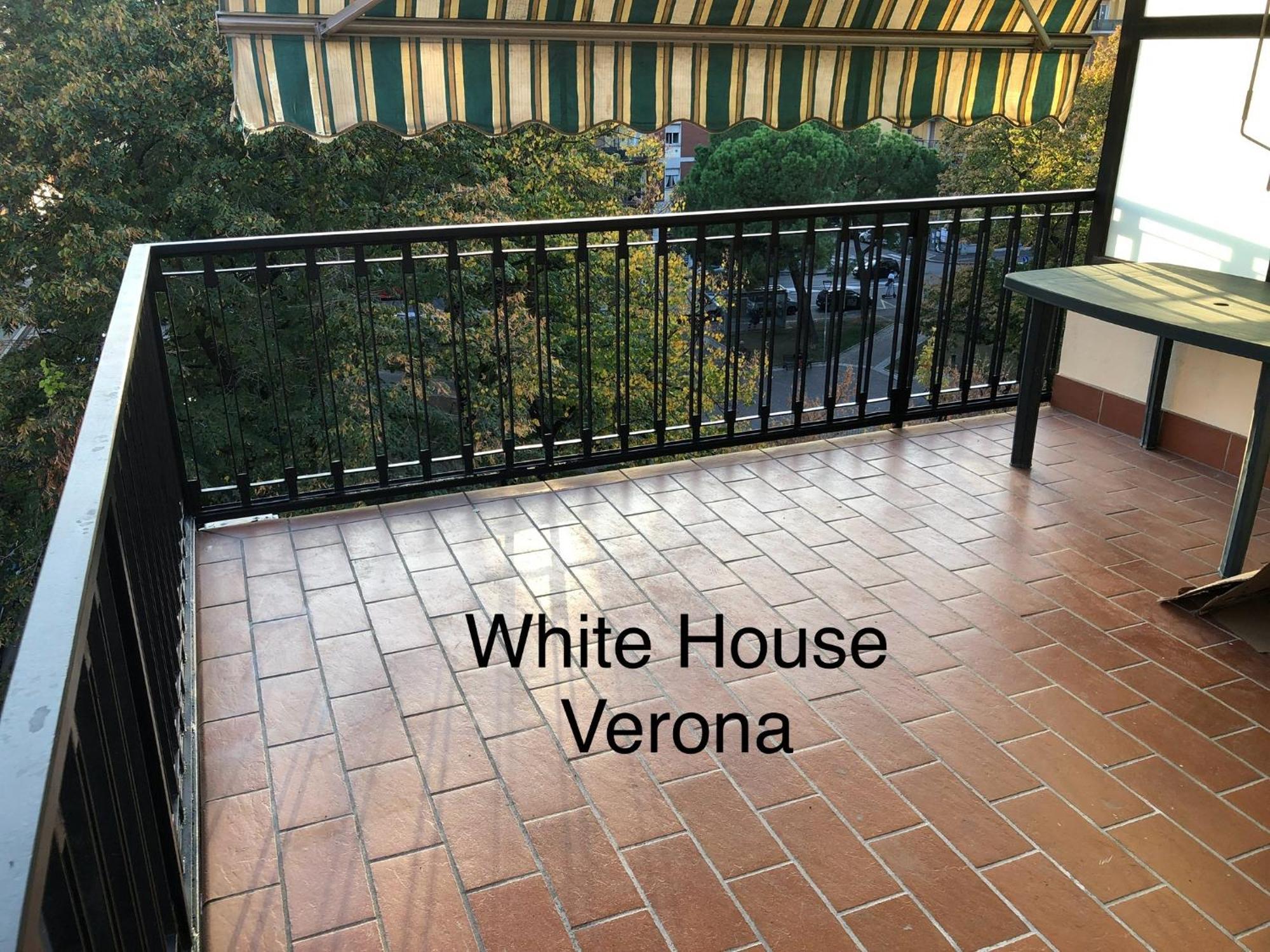 White House Apartment Verona Ngoại thất bức ảnh
